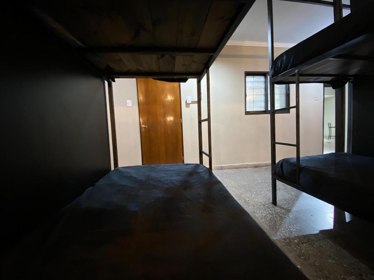 Urban Jungle Hostel サンミゲルデトゥクマン エクステリア 写真