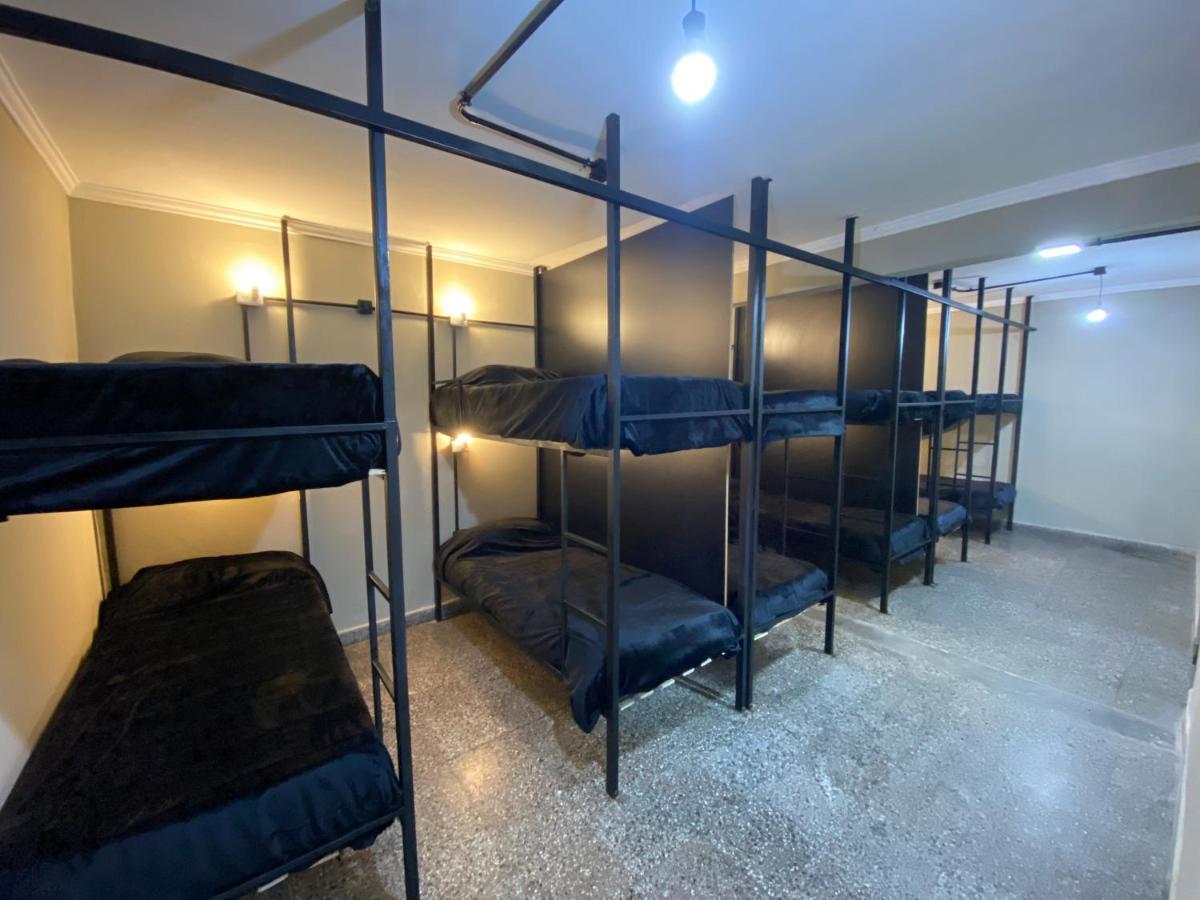 Urban Jungle Hostel サンミゲルデトゥクマン エクステリア 写真