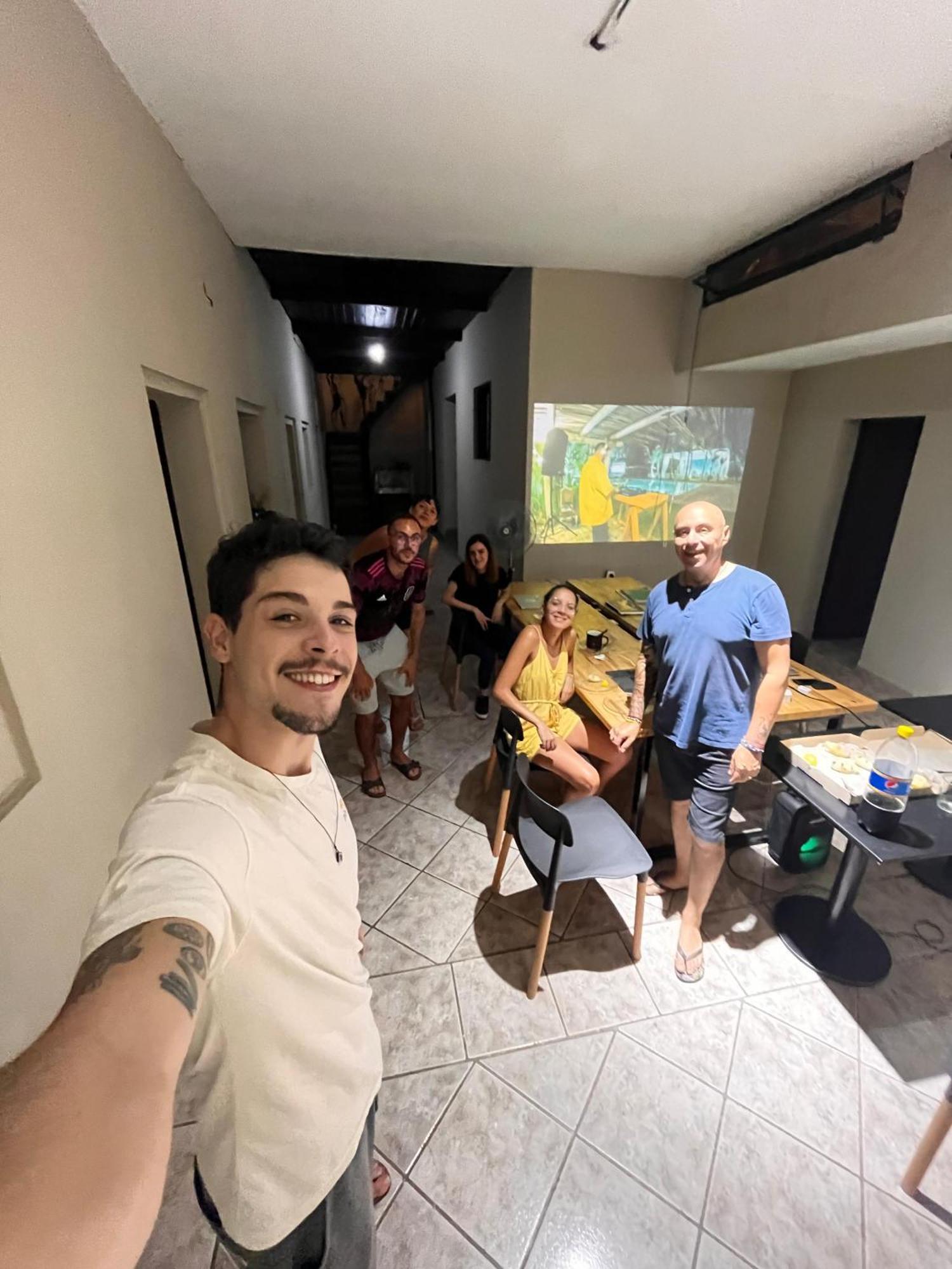 Urban Jungle Hostel サンミゲルデトゥクマン エクステリア 写真