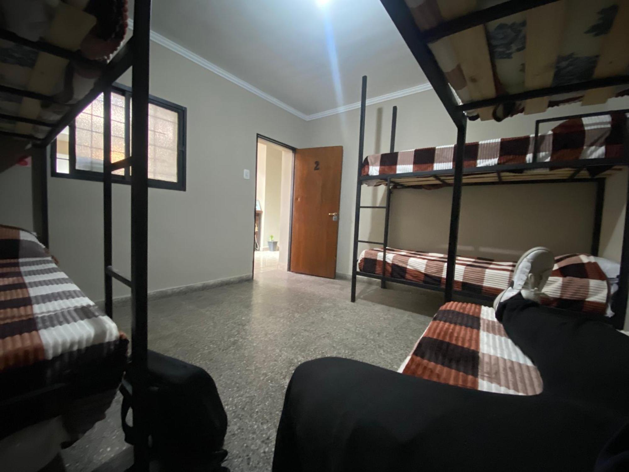 Urban Jungle Hostel サンミゲルデトゥクマン エクステリア 写真