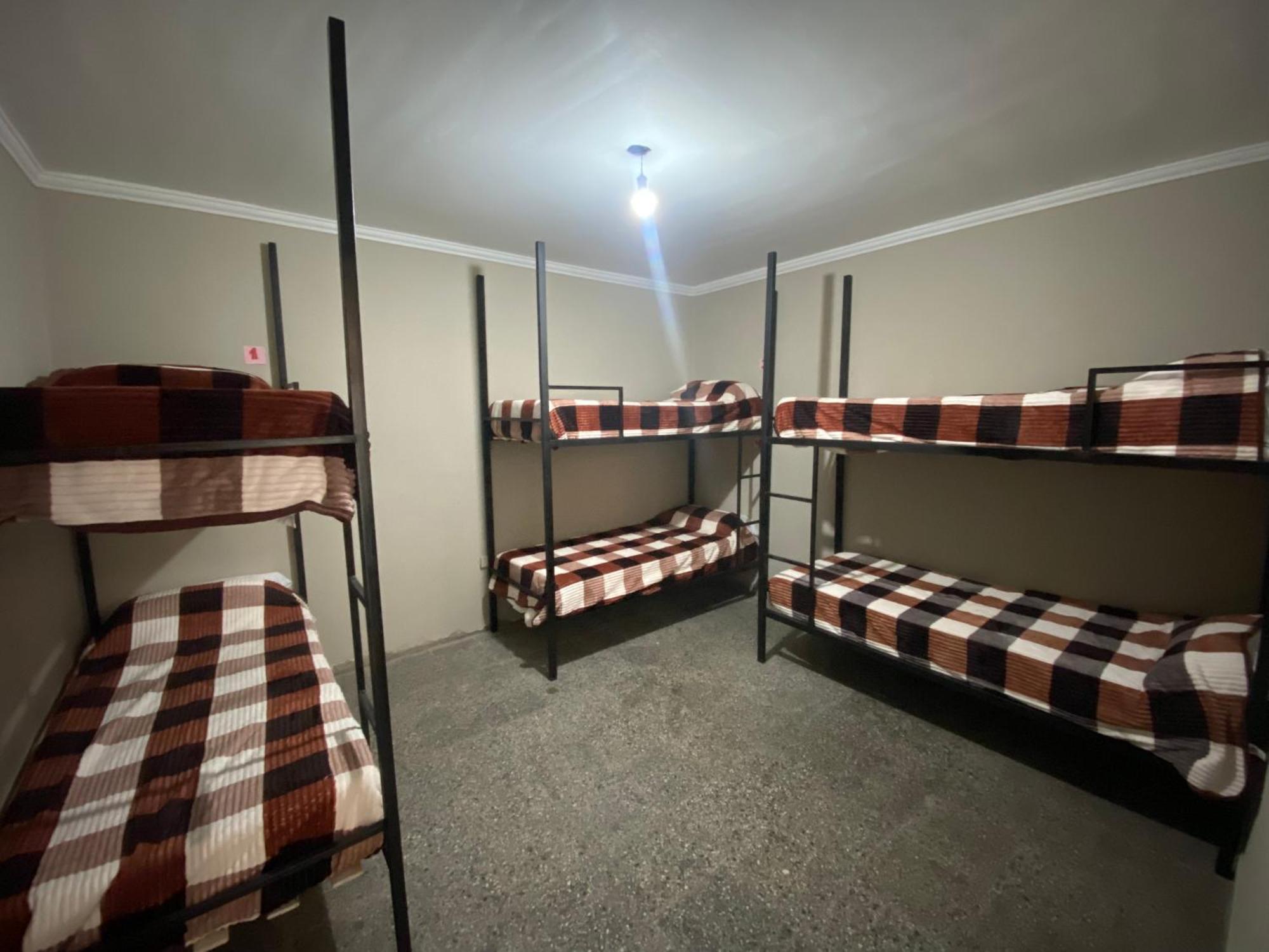 Urban Jungle Hostel サンミゲルデトゥクマン エクステリア 写真