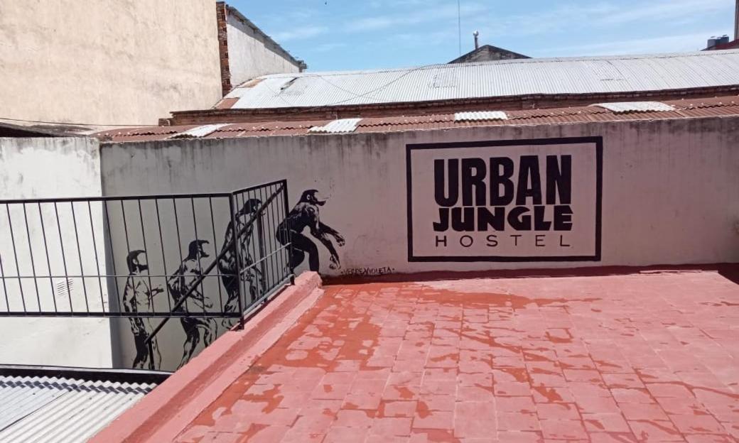 Urban Jungle Hostel サンミゲルデトゥクマン エクステリア 写真