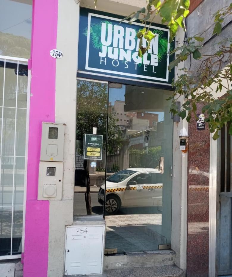 Urban Jungle Hostel サンミゲルデトゥクマン エクステリア 写真